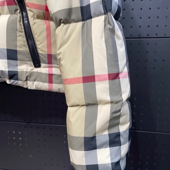 Burberry Beige Checkered Puffer Jacket - Picture 6 of 9